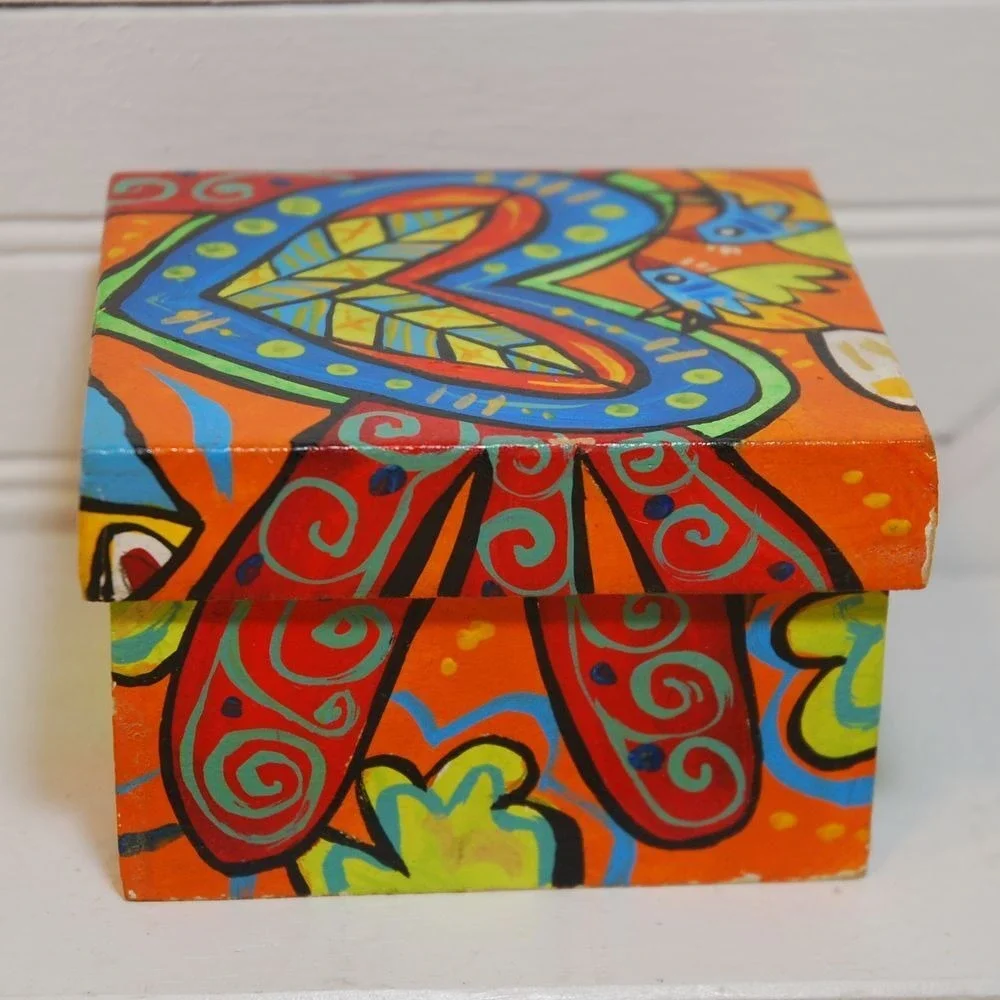Vintage Hand-painted wooden jewelry box Zentangle design heart lovebirds UNISEX‎